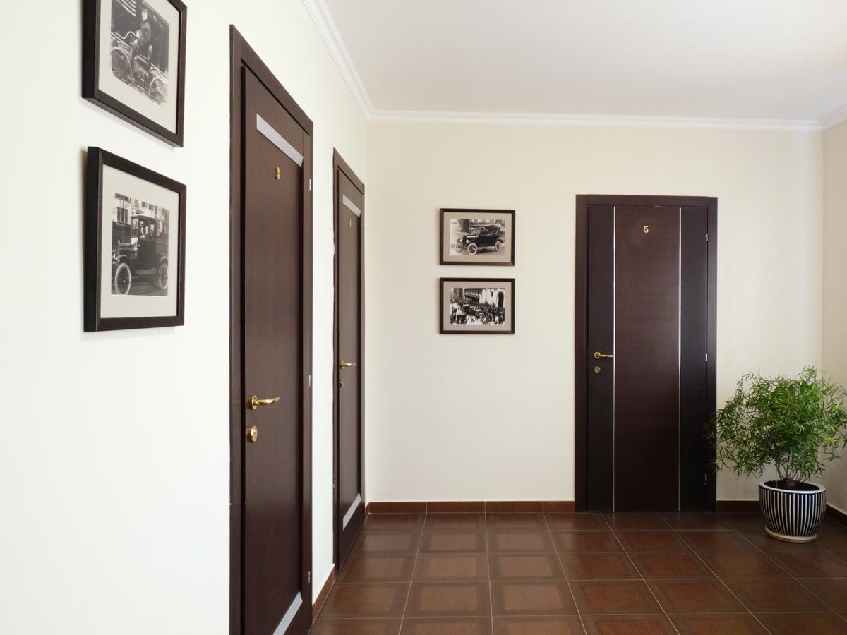 Henry Ford Mini Hotel Odesa Exterior foto
